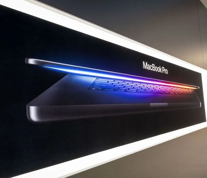 MacBook Pro M5 vs MacBook Pro M4: чи варто оновлюватися на M5?